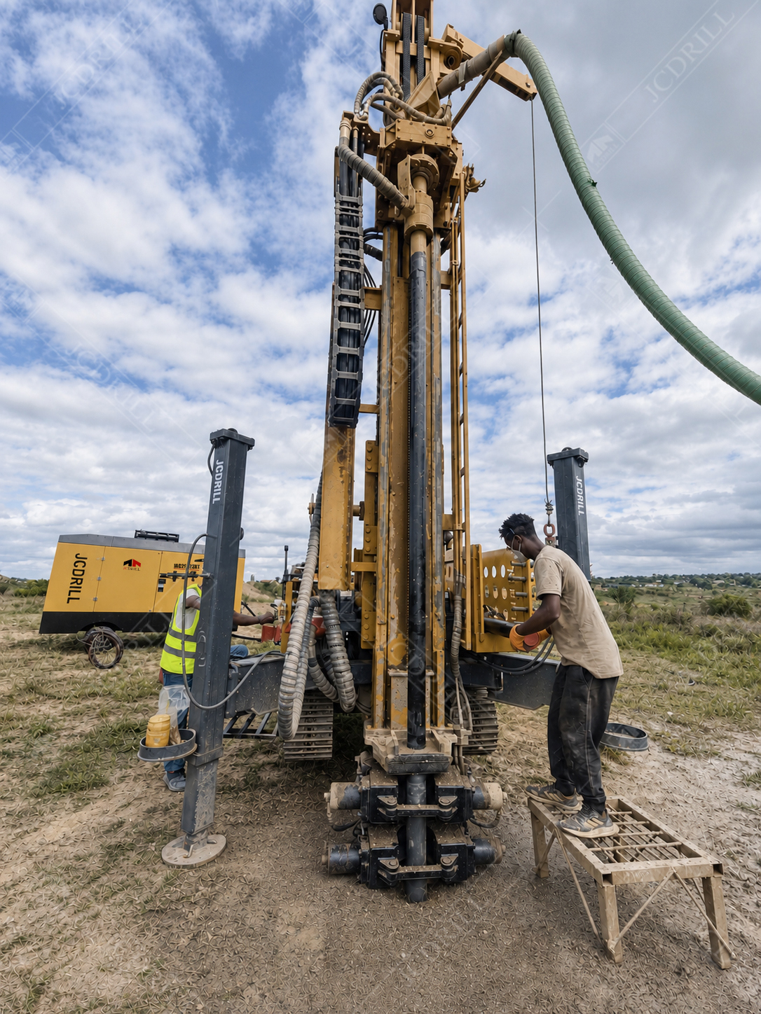De laatste bedrijfszaken over JRC200 DTH- en RC-boorinstallatie bewijst zijn waarde in Afrika